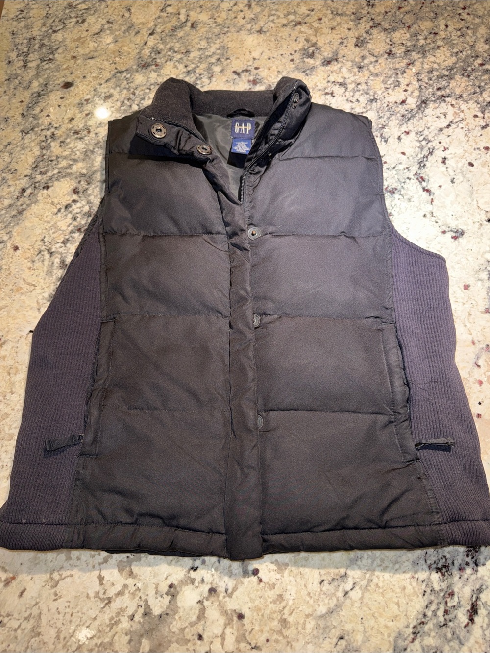 GAP Women’s Black Quilted Puffer Vest with Knit Side Panels